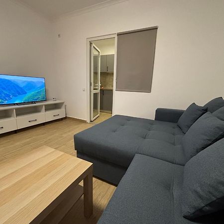 Militari Comfort Apartment Roşu Esterno foto