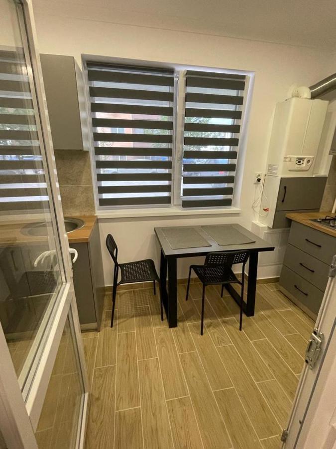 Militari Comfort Apartment Roşu Esterno foto